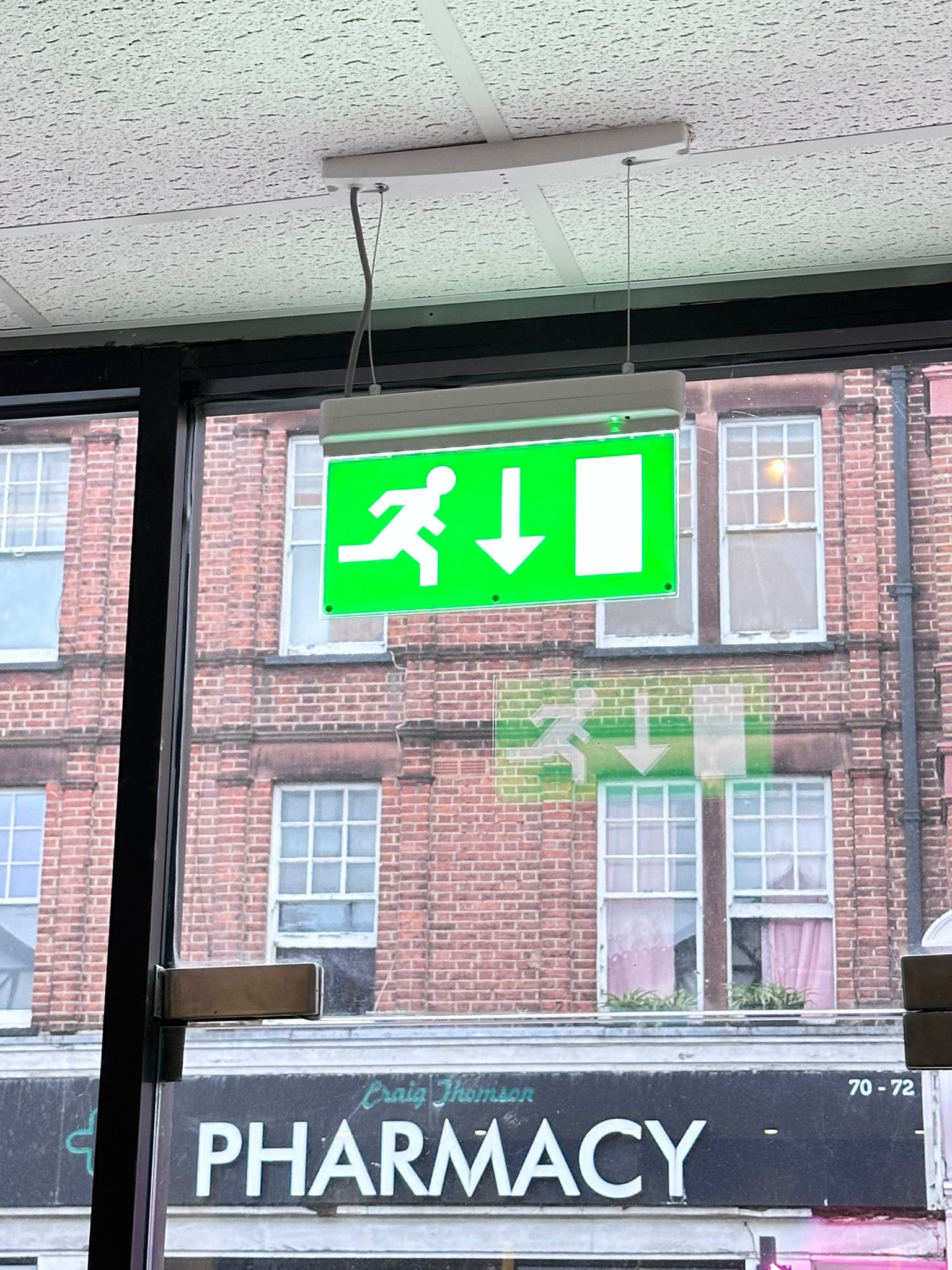 Emergency lighting installation